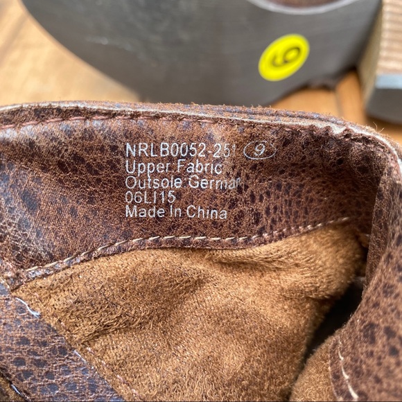 SOLD ⭐️Not rated beaded cowboy style booties 9 - Picture 11 of 12